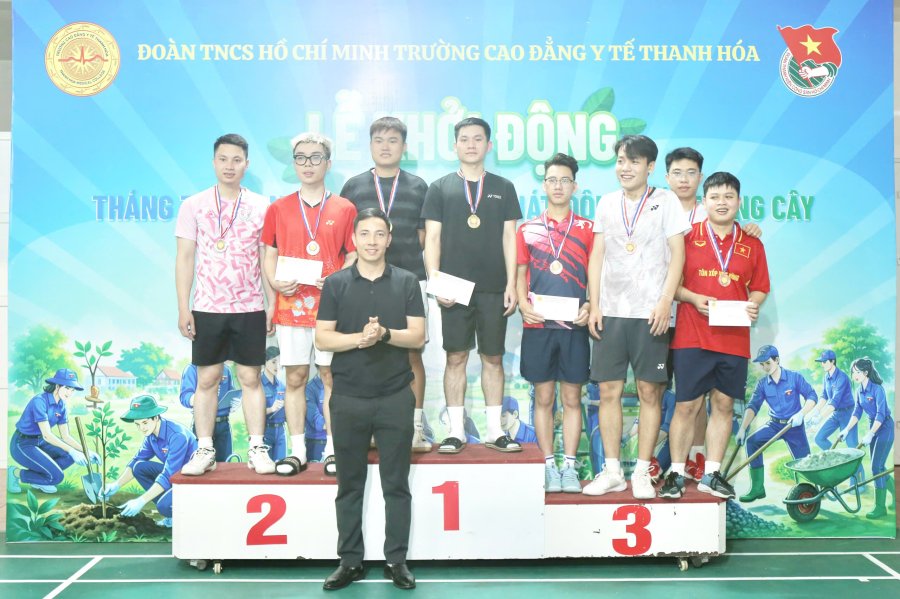z7656441818280_69ac2a3a4ae46a76fb87be67385754b1.jpg